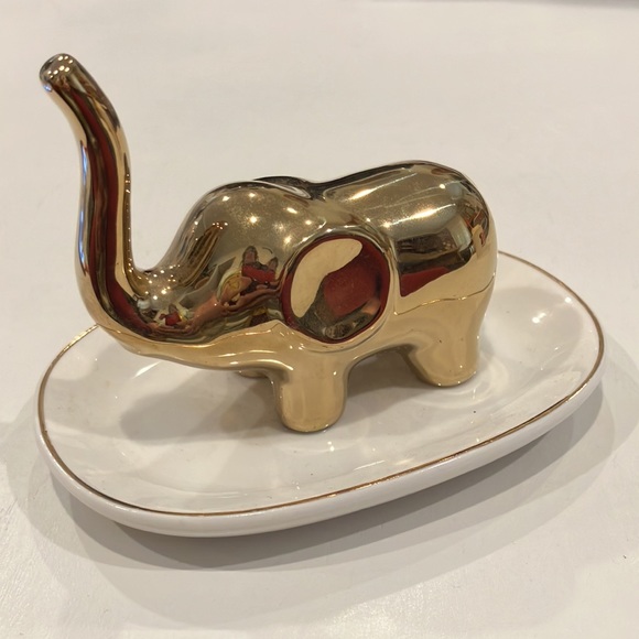 Elephant Ring & Jewelry Holder - Picture 5 of 6
